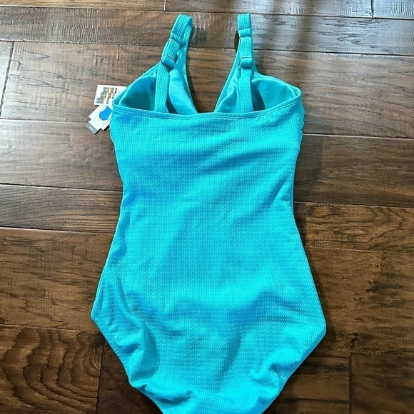 TIME & TRU, NWT, WOMENS, 1 PIECE SWIMSUIT. TURQUOISE COLOR. SIZE 1X(16W-18W) - Picture 4 of 10